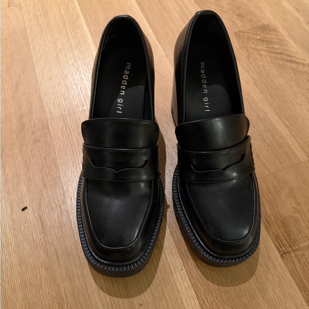 Madden Girl Classic Black Slip-On Loafers
